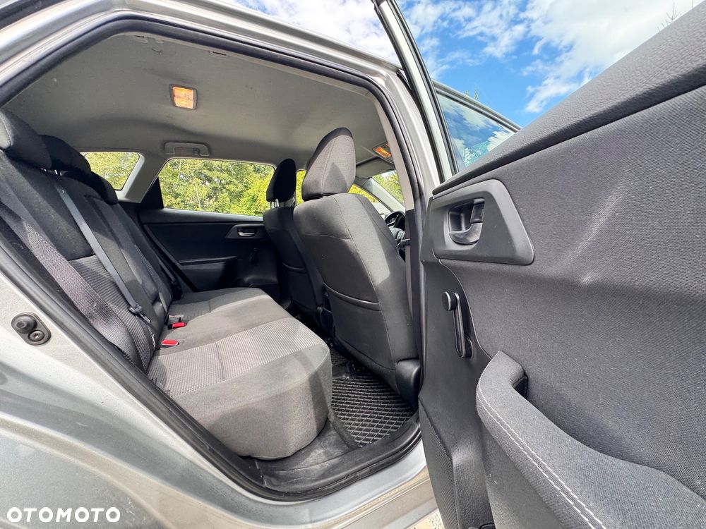 Toyota Auris 1.6 Prestige - 10