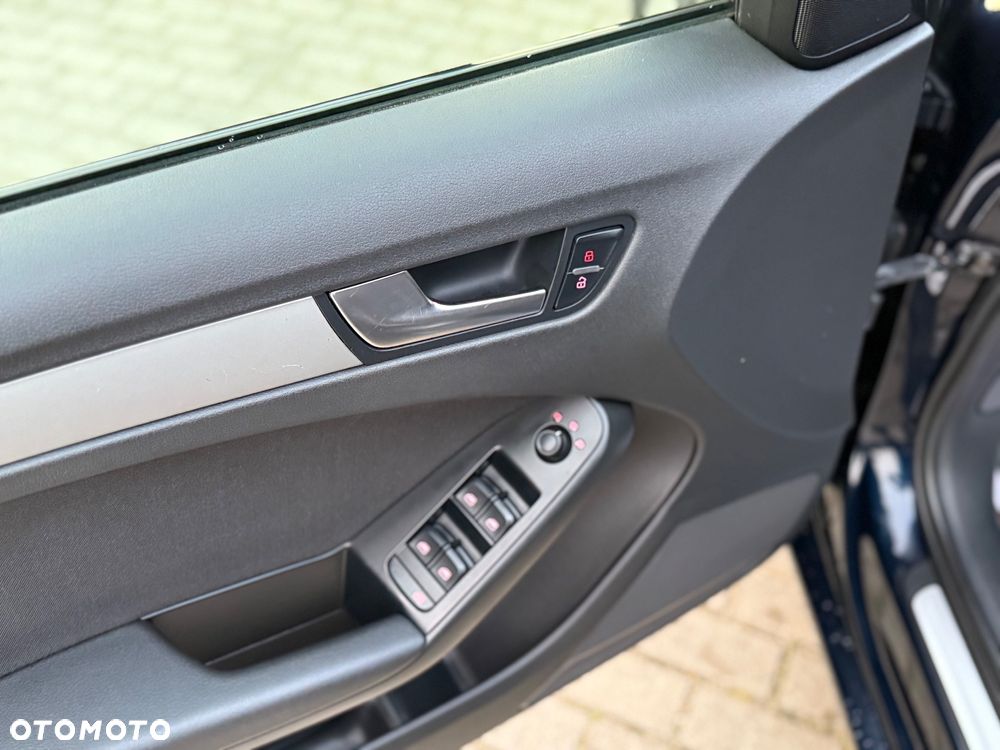 Audi A4 Avant 2.0 TFSI Attraction - 11