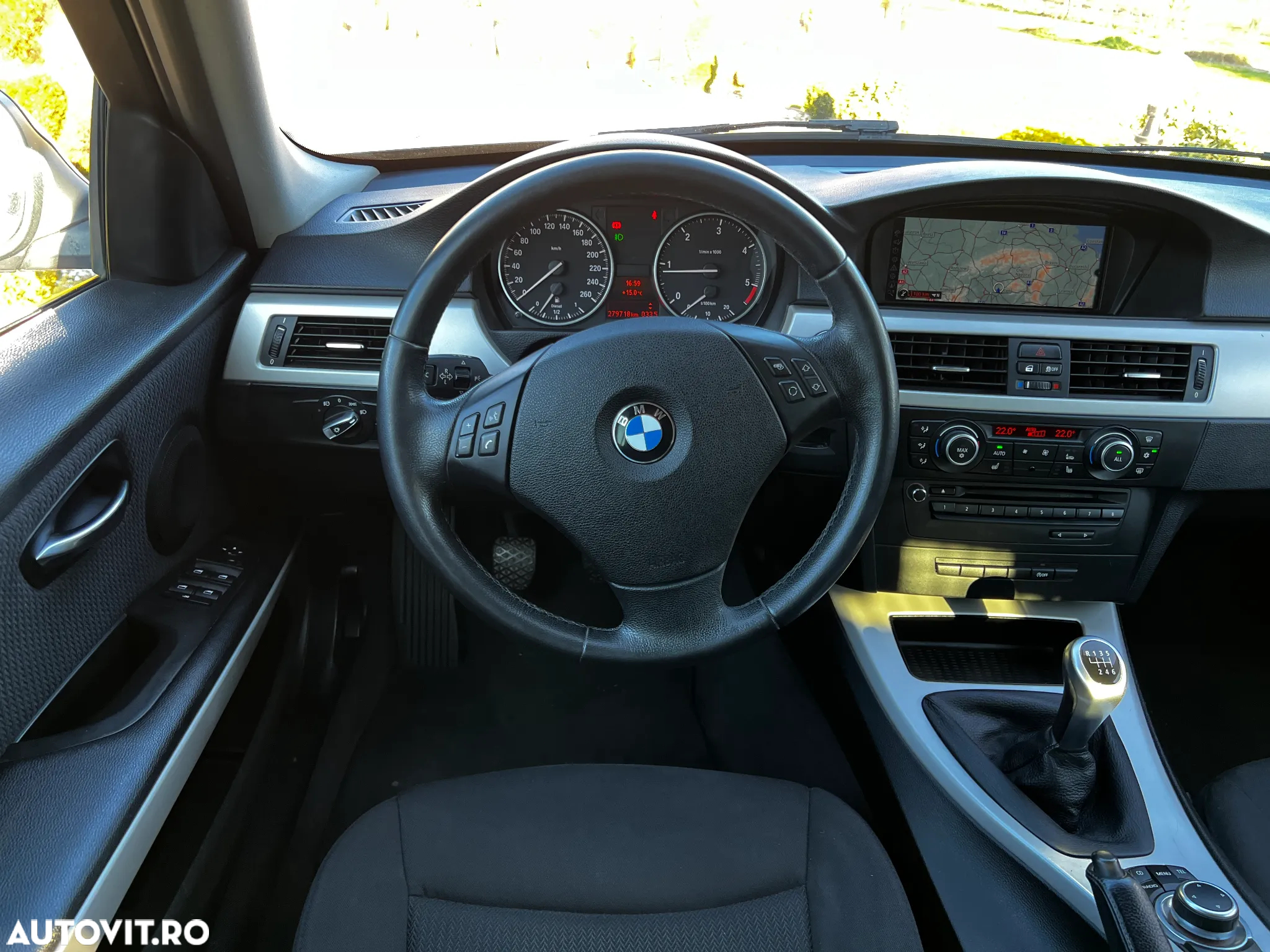 BMW Seria 3 320d DPF Touring - 29