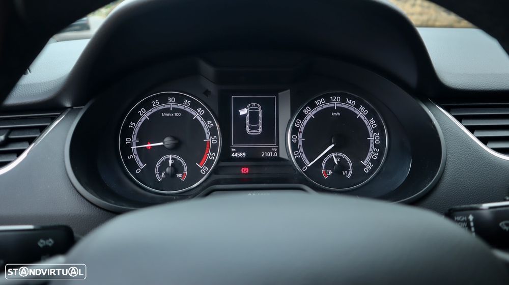 Skoda Octavia Break 1.6 TDi Ambition - 40