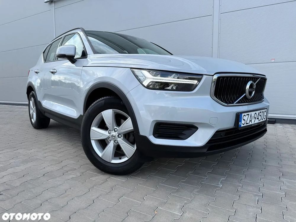Volvo XC 40 T2 Momentum Core - 1