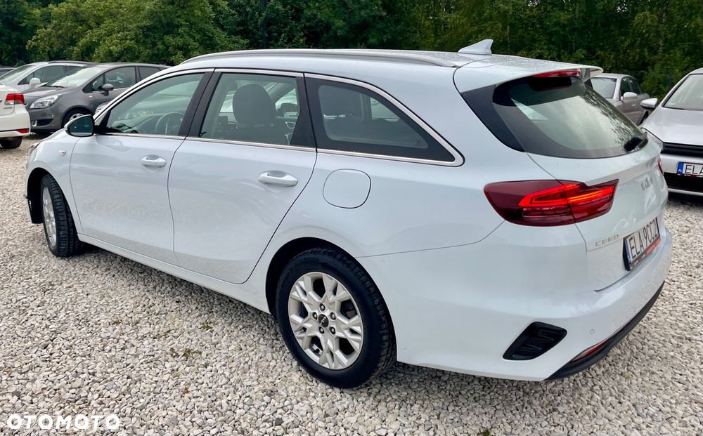 Kia Ceed 1.6 CRDi (48V Mild-Hybrid) Platinum - 15