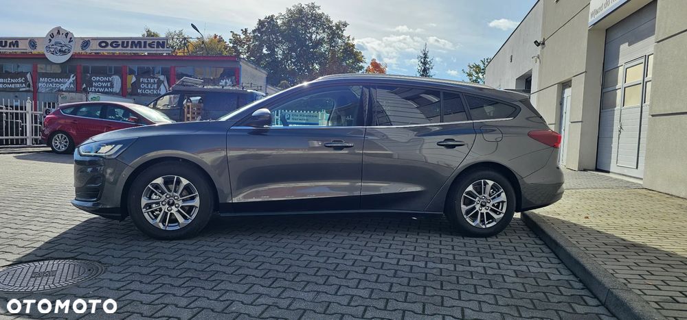 Ford Focus 1.0 EcoBoost mHEV Titanium - 6