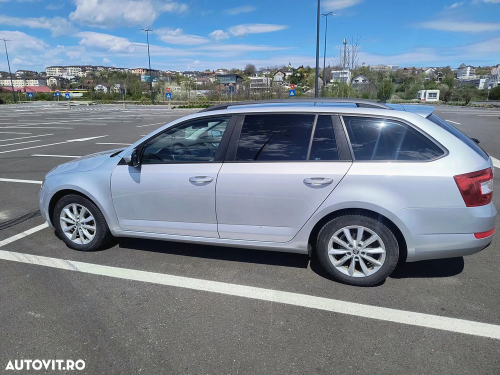 Skoda Octavia 2.0 TDI DSG Style - 1