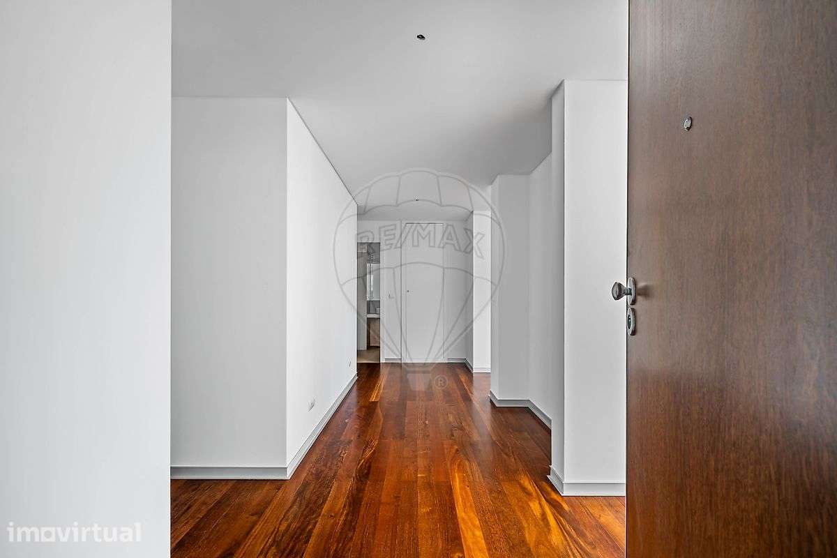 Apartamento T4 para venda - Grande imagem: 2/50