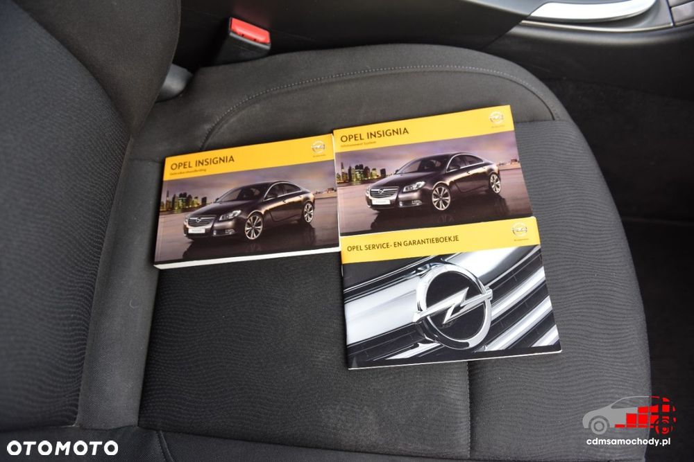 Opel Insignia - 25