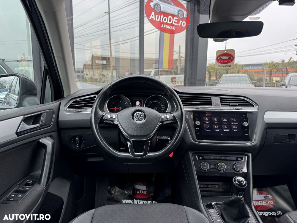 Volkswagen Tiguan - 8