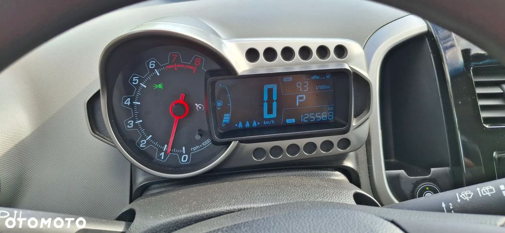 Chevrolet Aveo - 5