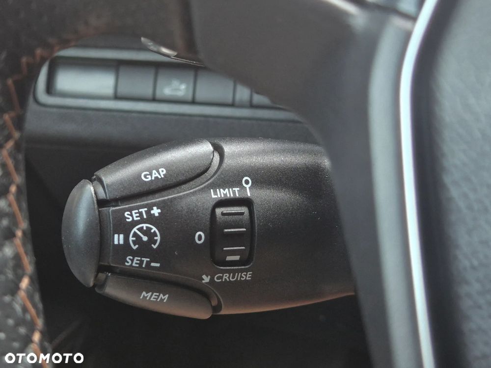 Peugeot 3008 1.5 BlueHDi GT Pack S&S EAT8 - 37