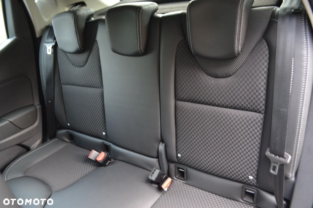 Renault Clio - 26
