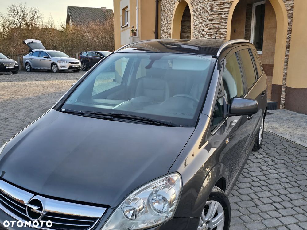 Opel Zafira 1.8 Cosmo - 4