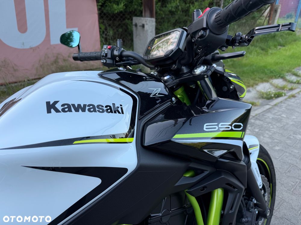 Kawasaki Z - 12
