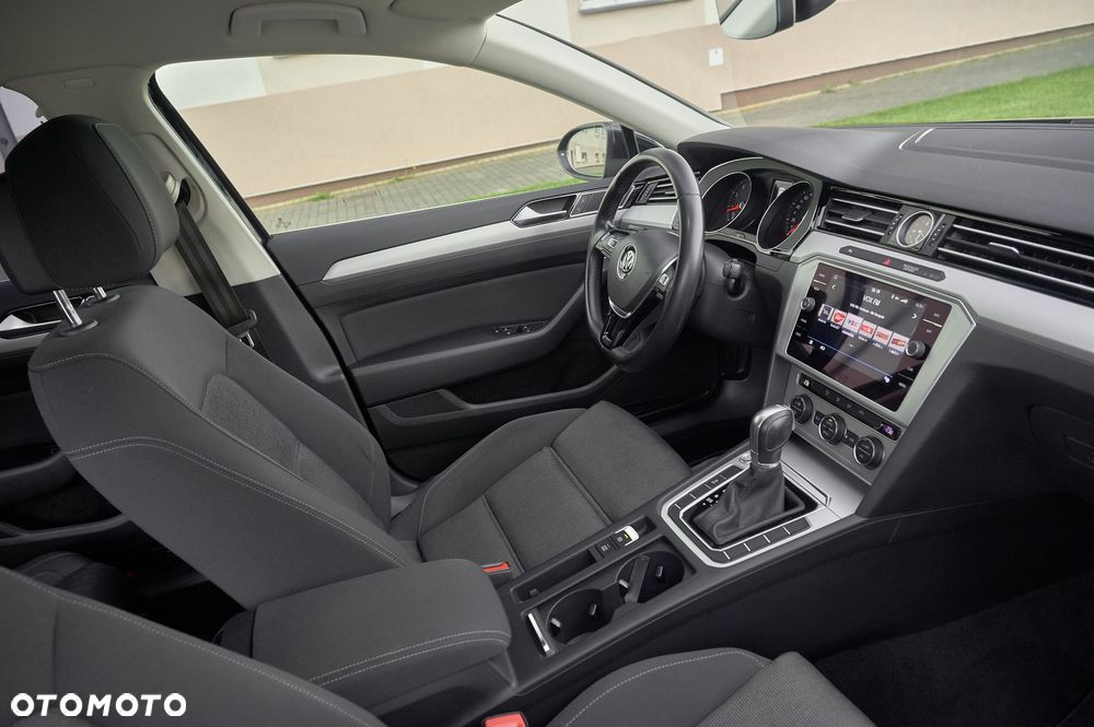 Volkswagen Passat 1.5 TSI EVO Comfortline DSG - 32