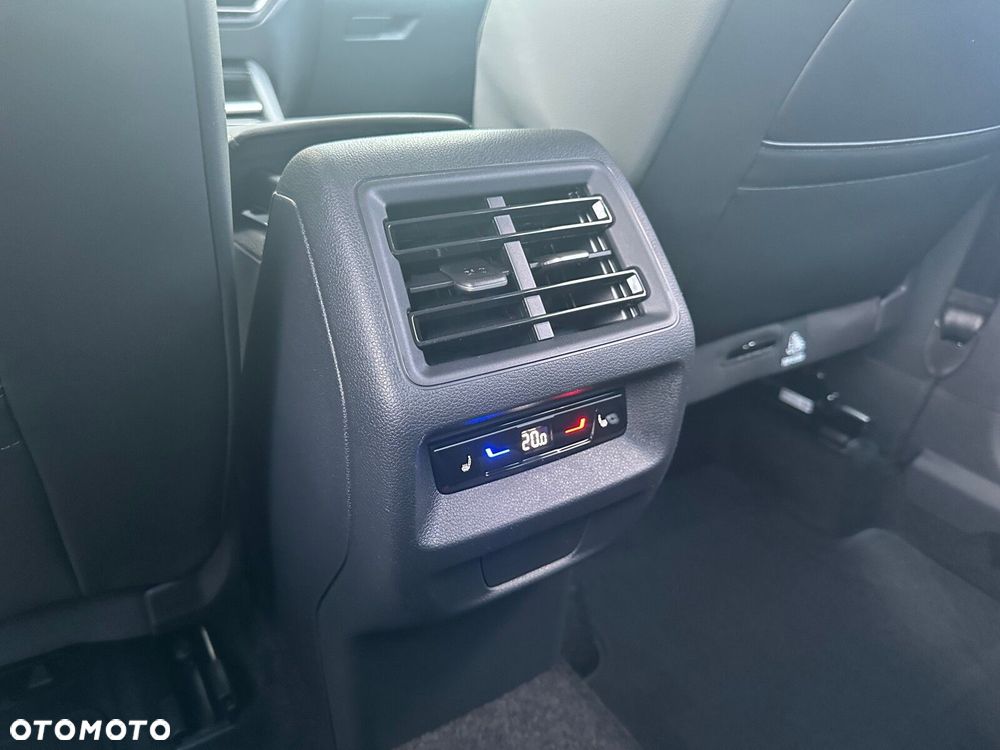 Volkswagen Tiguan - 30