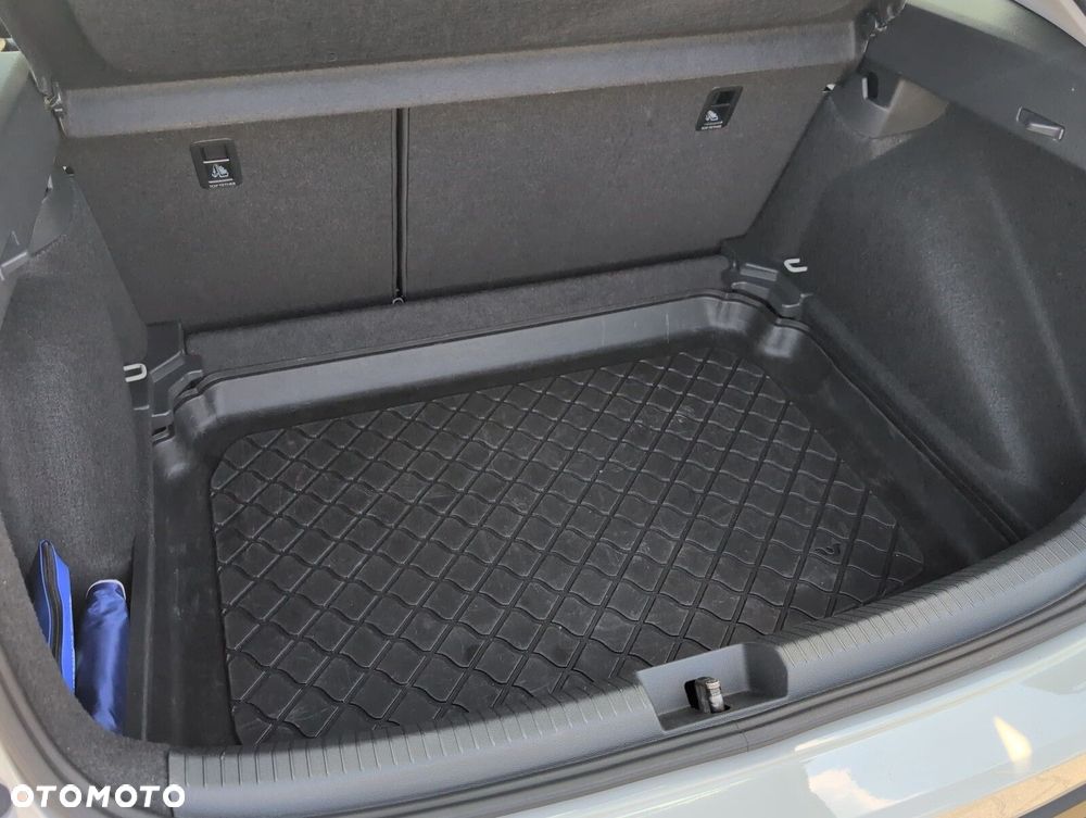 Volkswagen Taigo 1.5 TSI ACT Style DSG - 10