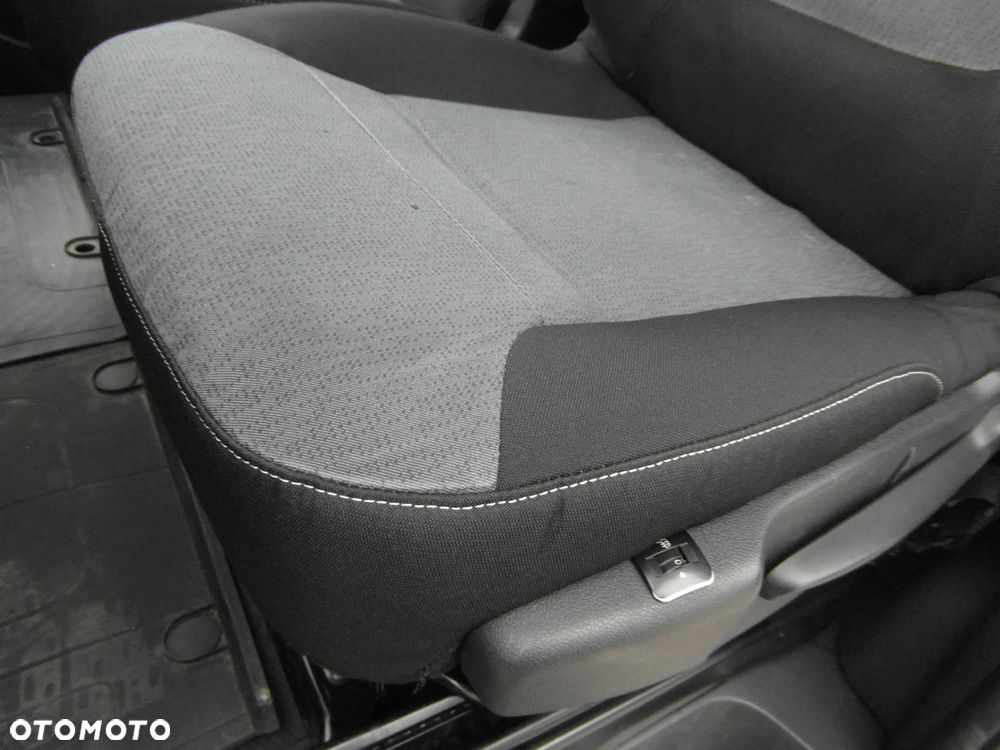 Opel VIVARO L2H2 MAXI - 19