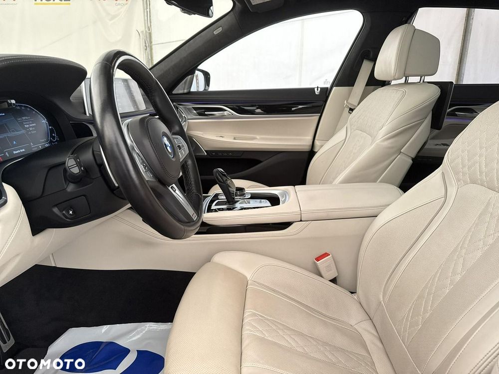 BMW Seria 7 - 13