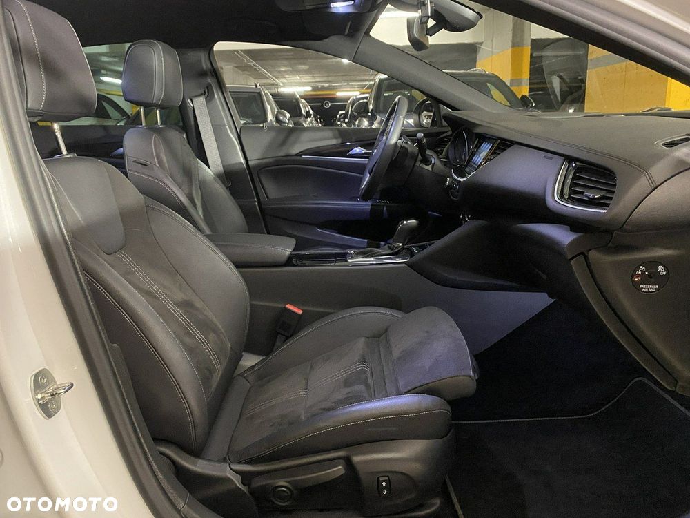 Opel Insignia - 14