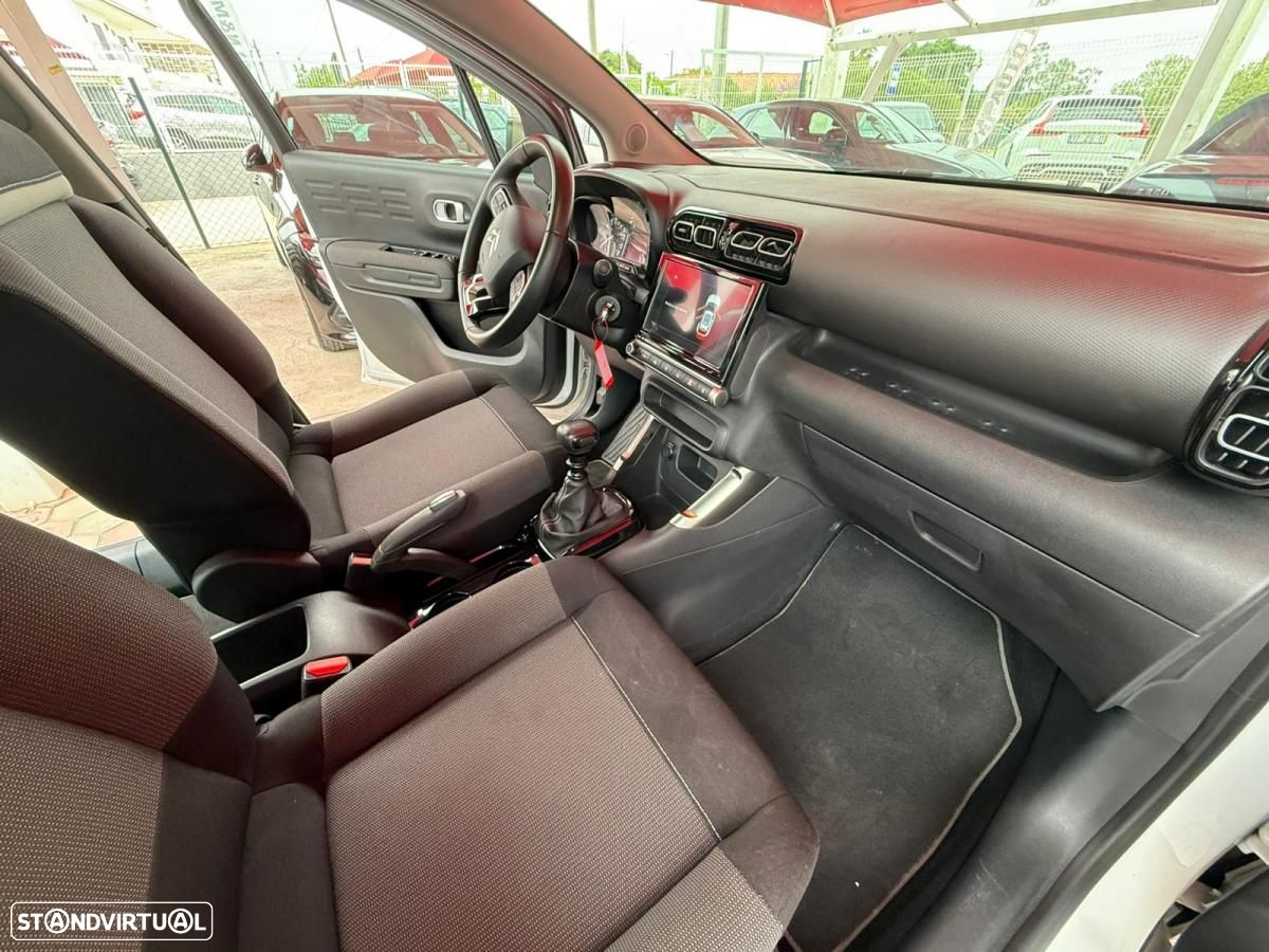 Citroën C3 1.2 PureTech Shine - 17