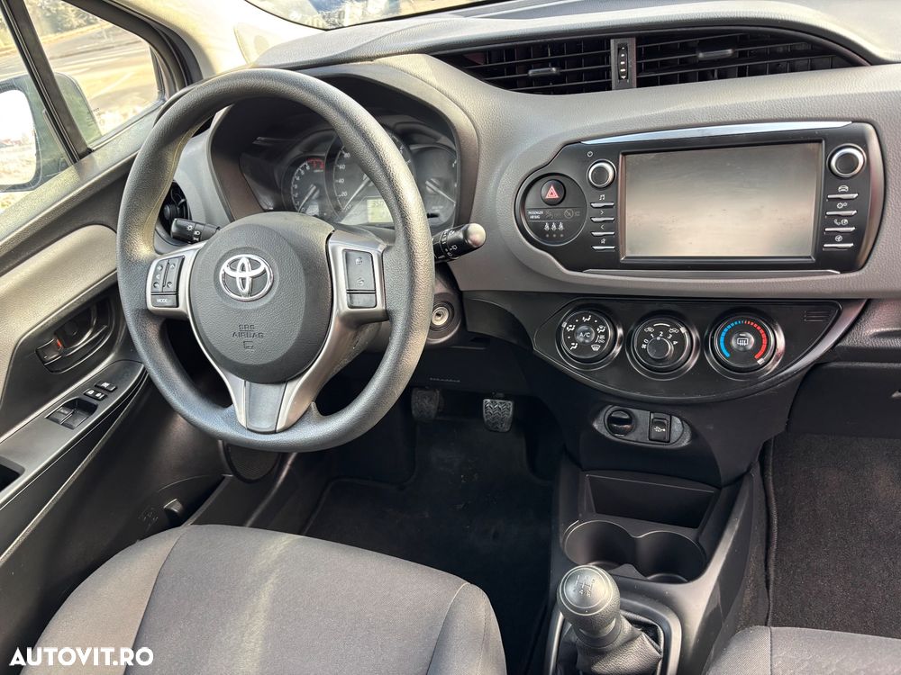 Toyota Yaris - 15