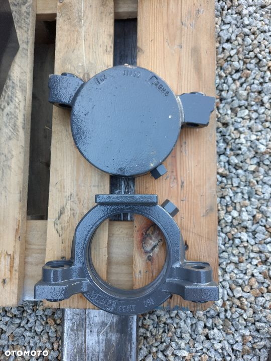 wieszak przedniego mostu claas arion 420