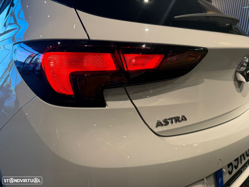 Opel Astra 1.6 CDTI Dynamic Sport S/S - 12