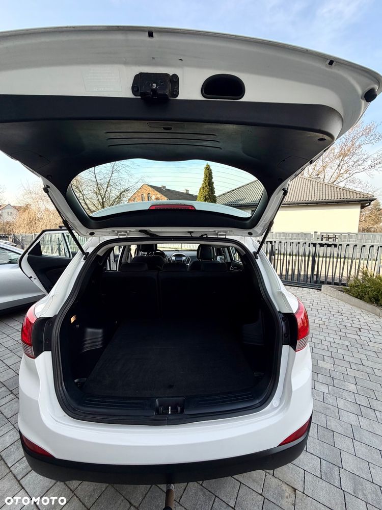 Hyundai ix35 1.7 CRDi 2WD UEFA EURO 2012 Edition - 4