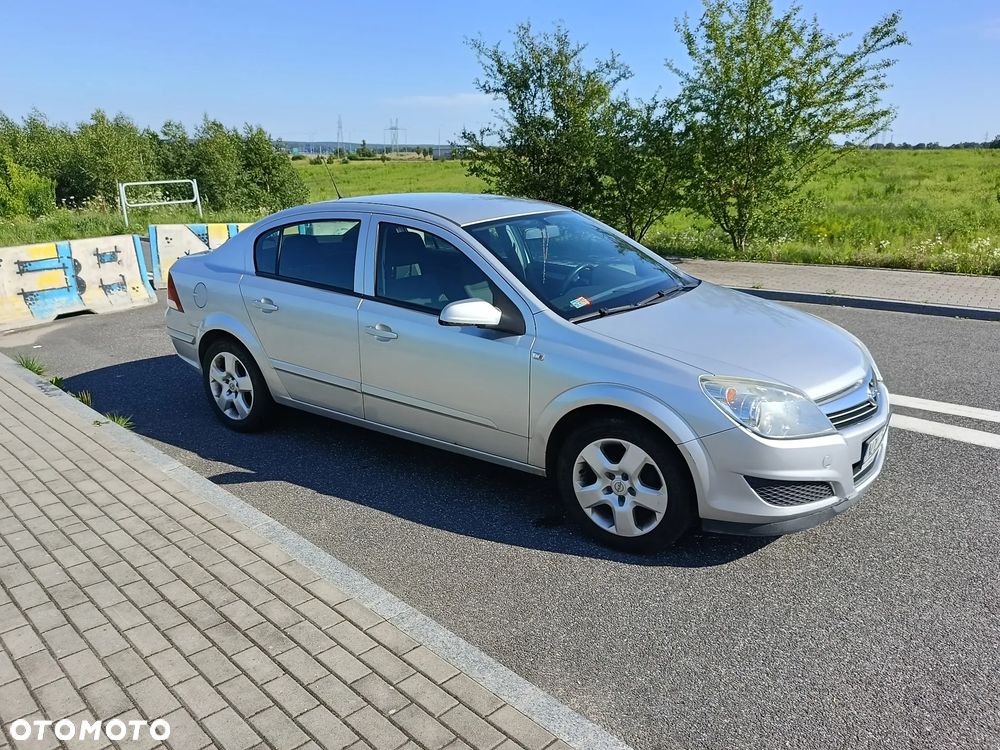 Opel Astra 1.6 Enjoy - 1