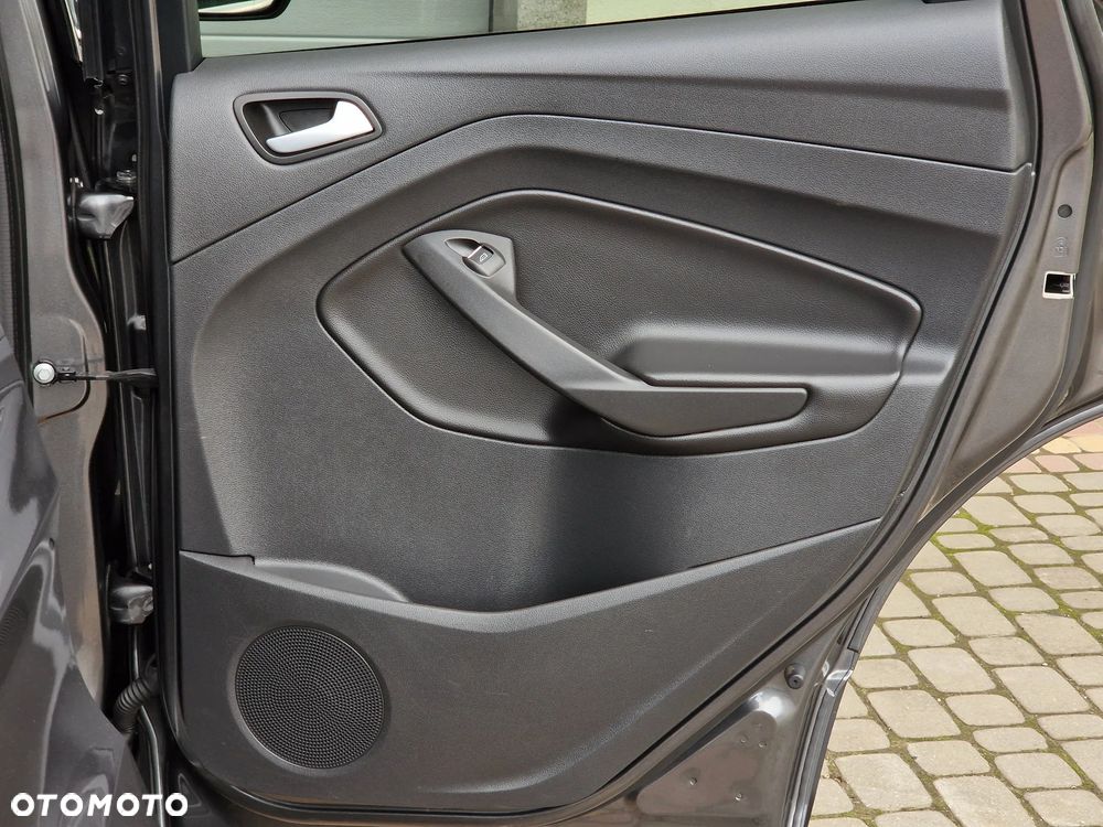 Ford Kuga 2.0 TDCi 4x4 Titanium - 20