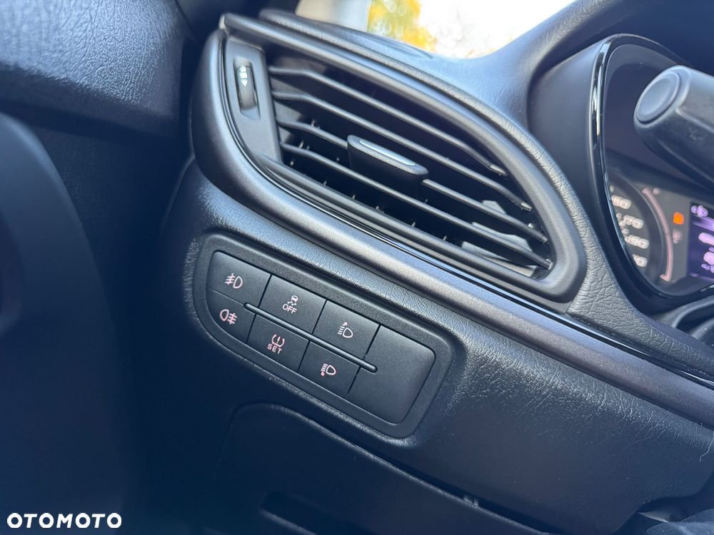 Fiat Tipo 1.6 MultiJet DCT Lounge - 28