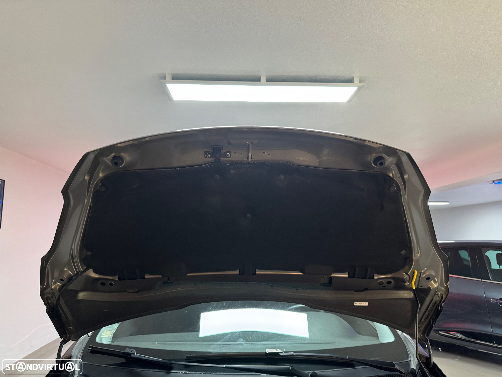 Peugeot 208 1.6 BlueHDi Style - 26