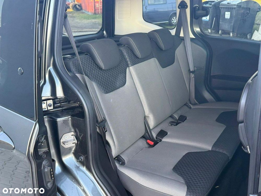 Ford Tourneo Courier 1.0 EcoBoost S&S Trend - 15