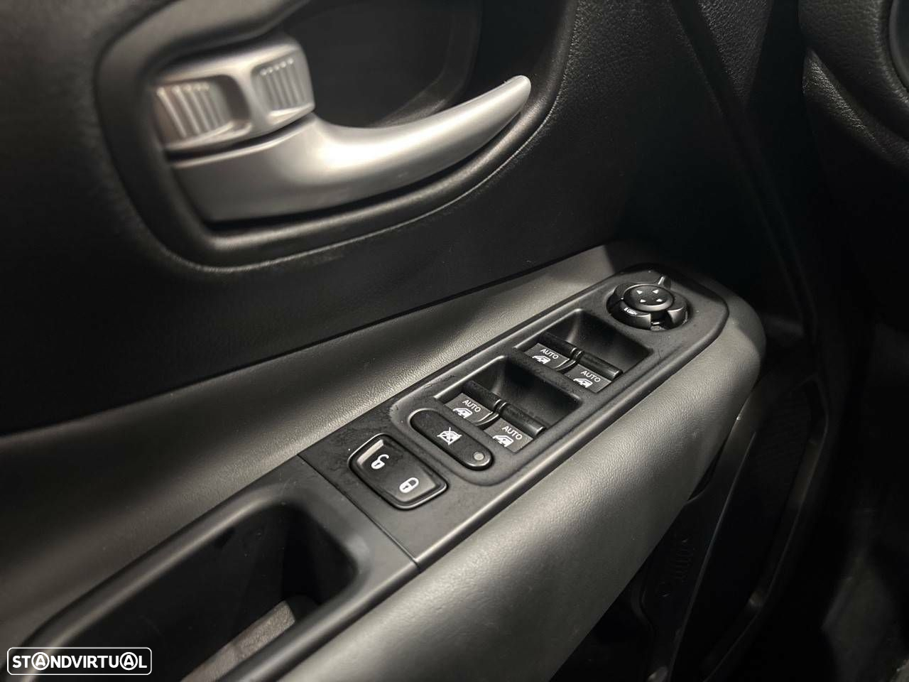 Jeep Renegade 1.5 TG e-Hybrid DCT - 19