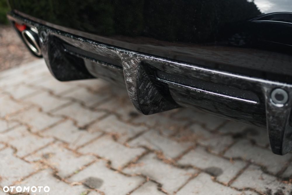 Aston Martin DB9 - 35