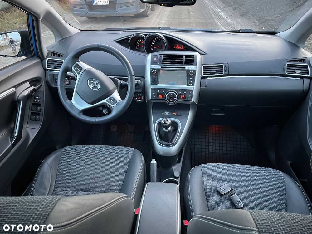 Toyota Verso 1.8 Executive - 18