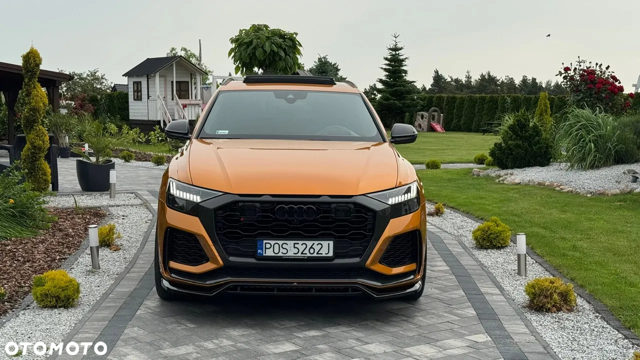 Audi RS Q8 - 8