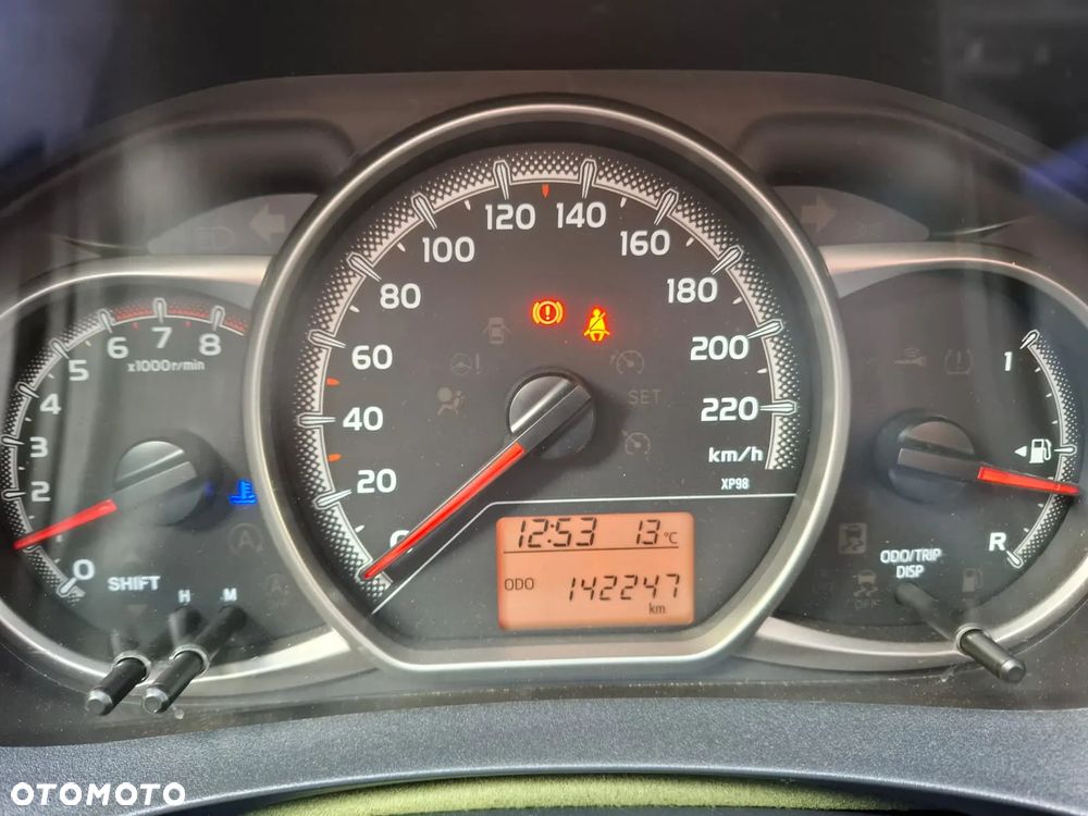 Toyota Yaris 1.0 Active - 8