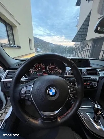 BMW Seria 3 318d - 5