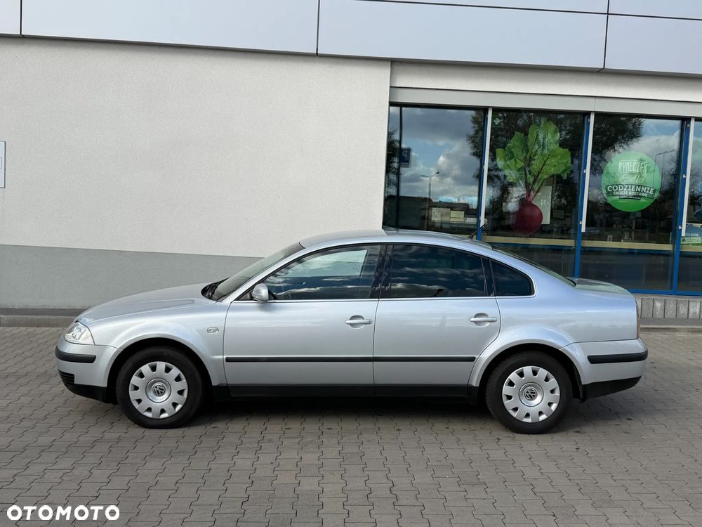 Volkswagen Passat 2004 photo 3