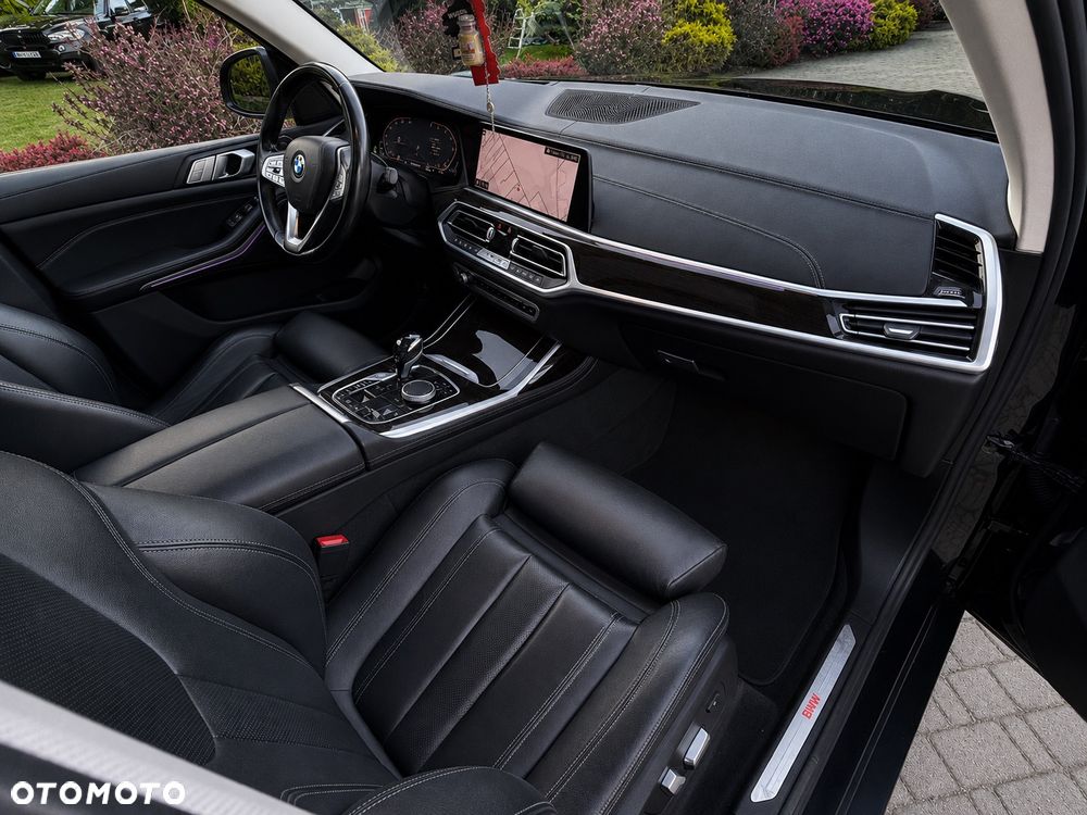 BMW X7 xDrive30d - 14