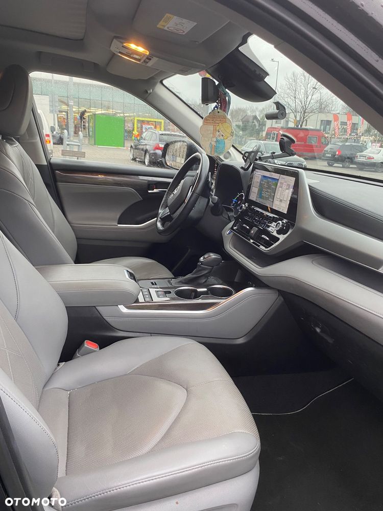 Toyota Highlander 2.5 Hybrid Executive Style - 23