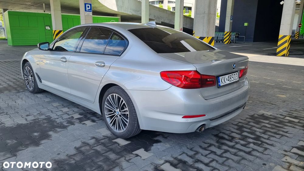 BMW Seria 5 520d Efficient Dynamics Edition Sport Line - 3