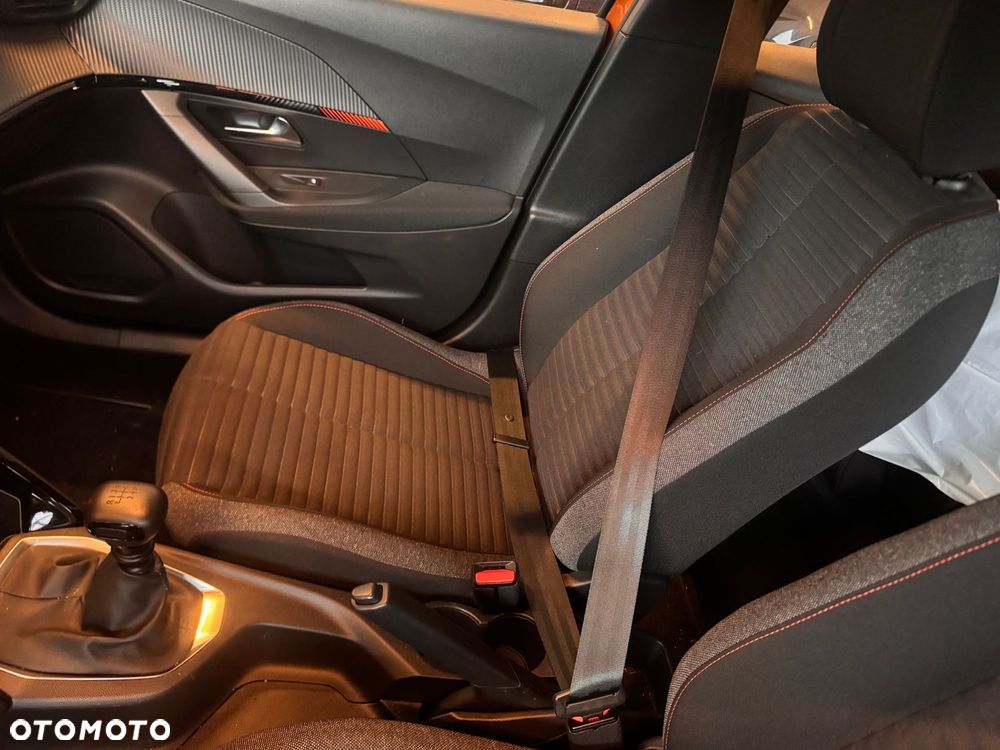 Peugeot 2008 1.2 PureTech Allure Pack S&S - 12