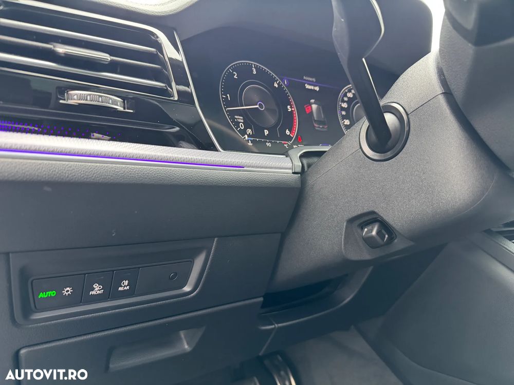 Volkswagen Touareg V6 TDI R-Style - 29