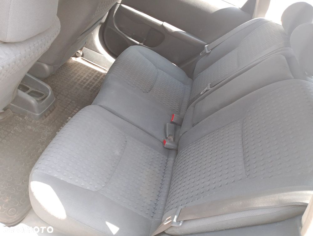 Honda Civic 1.6i ES - 13
