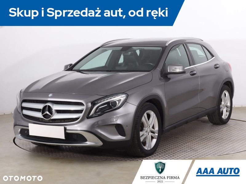 Mercedes-Benz GLA - 3