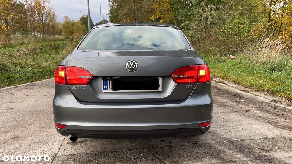 Volkswagen Jetta 1.6 TDI BMT Comfortline - 6