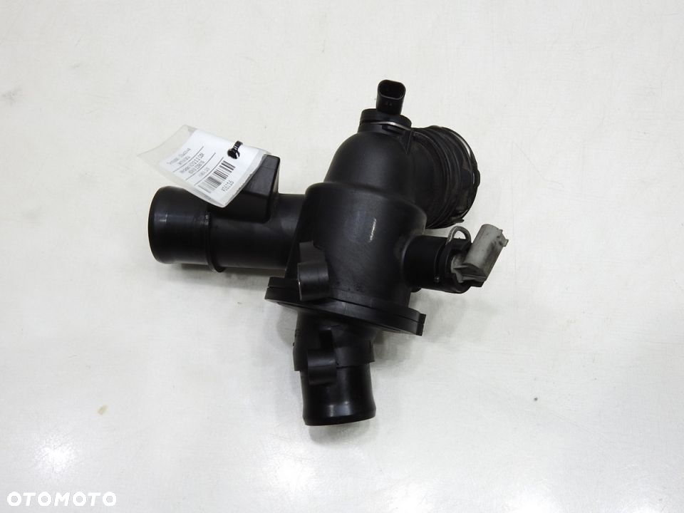 TERMOSTAT OBUDOWA MERCEDES W212 2.2 CDI - 3