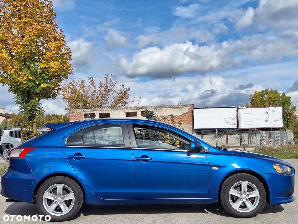 Mitsubishi Lancer 1.8 Invite - 6