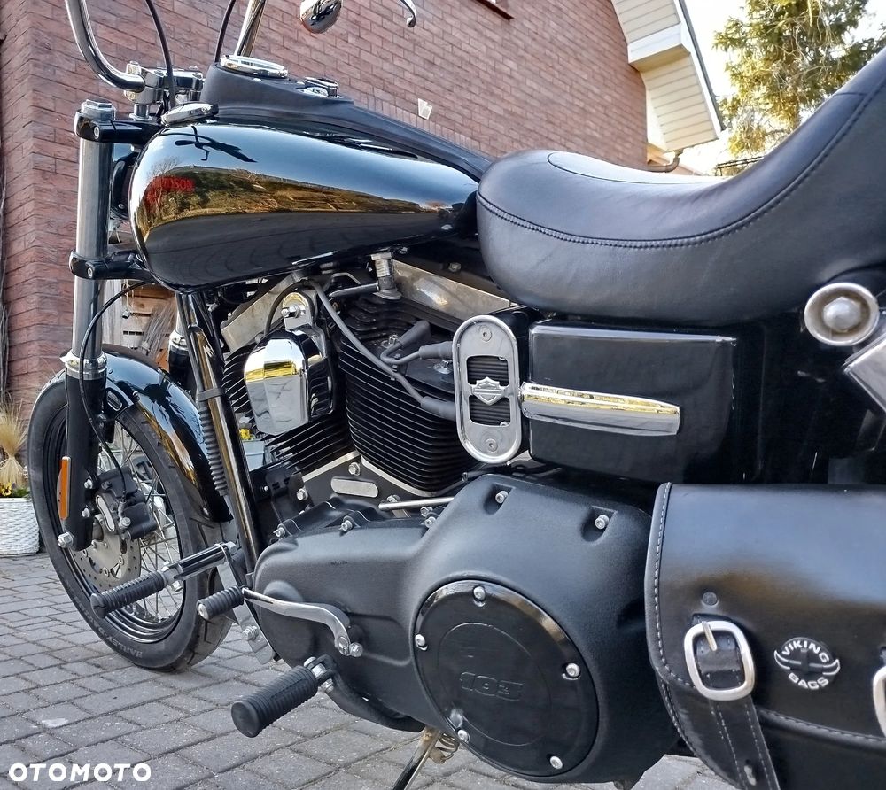 Harley-Davidson Dyna Street Bob - 8